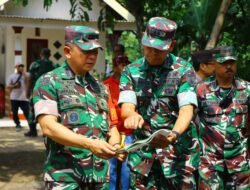 Danrem 083/Baladika Jaya Terima Paparan Singkat Progres TMMD Ke-128 di Desa Brabe