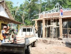 Pembangunan Musholla Baiturrahim di Dusun Leduk Masuk Tahap Pemasangan Kerangka Atap