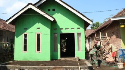 Di usia yang telah menginjak 83 tahun, senyum bahagia tak henti terpancar dari wajah Ibu Rafi’ah atau yang akrab disapa Ramo. (Foto: ist).
