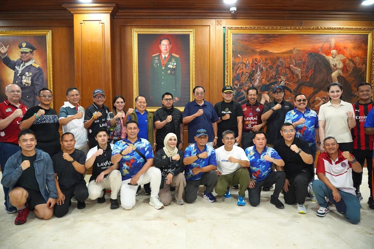 Dalam kunjungannya ke Magelang, SBY mengenang masa pendidikan taruna bersama Prabowo sebagai satu angkatan di Lembah Tidar.
