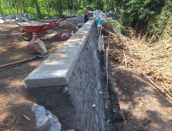 Pembangunan TPT di Desa Brabe Rampung 100 Persen, Warga Lega Tak Khawatir Longsor Lagi