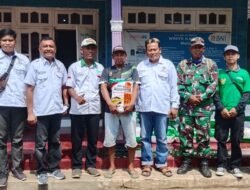 Tingkatkan Ketahanan Pangan Nasional, Koramil Wonomerto Dampingi Penyerahan Bantuan Bibit Jagung Kepada Kelompok Tani