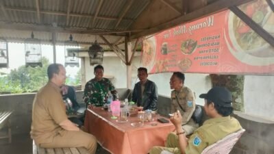 Koramil Lumbang Berikan Rasa Aman dan Nyaman bagi Pengunjung Wisata Air Terjun Madakaripura