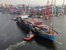 Perkuat Perdagangan Intra-Asia, IPC TPK Layani Perdana Service SCJX X-Press Feeders
