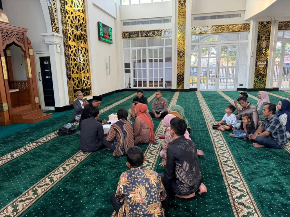 Polresta Sidoarjo Beri Kesempatan Tahanan Menikah