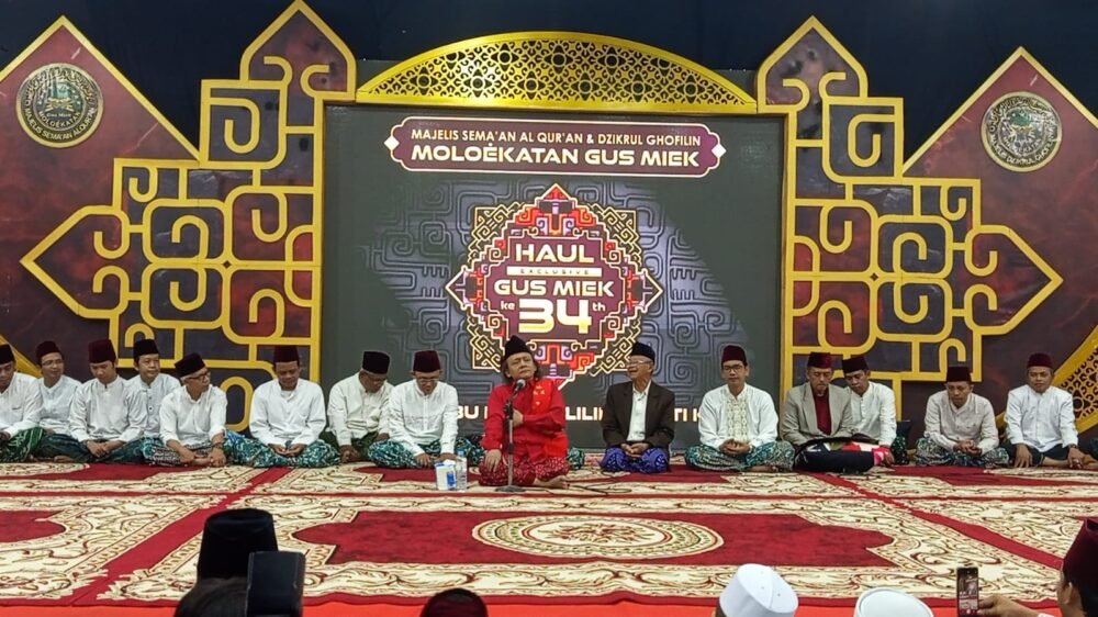 Haul ke-34 Gus Miek Dihadiri Ribuan Jamaah
