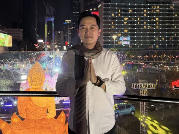 Rayakan Waisak 2570 BE, Kevin Wu Ajak Warga Jakarta Perkuat Harmoni dan Toleransi