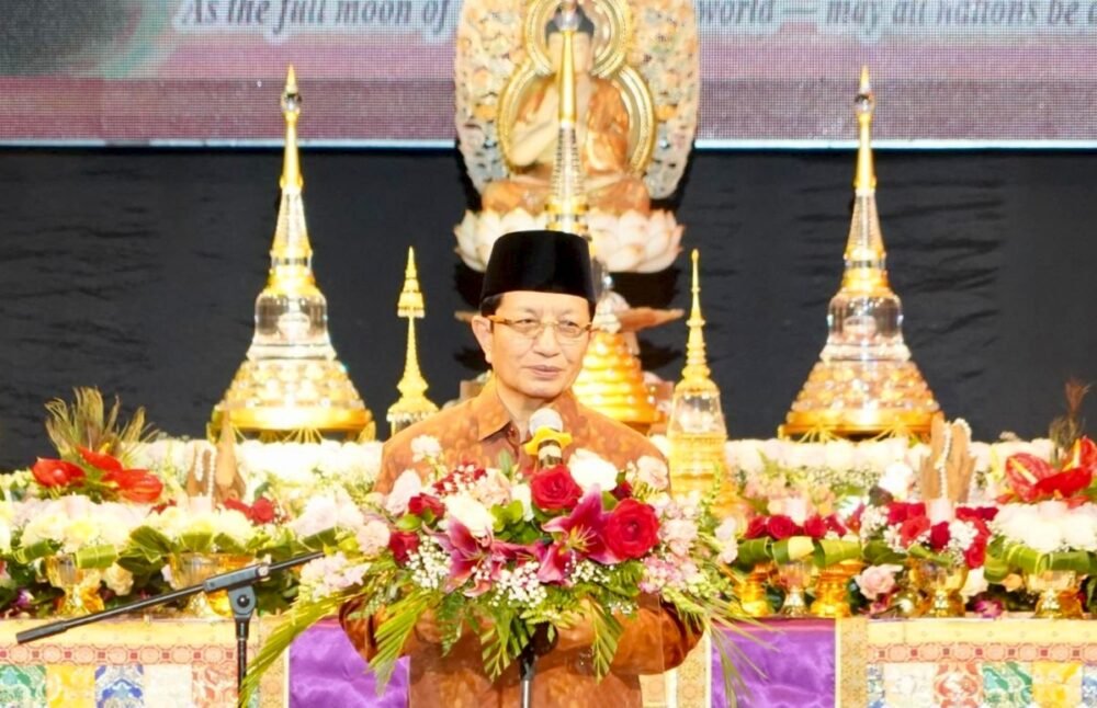Waisak 2570 BE, Menag Nasaruddin Umar: Dharma Jadi Pelita Kehidupan untuk Menjaga Perdamaian Dunia