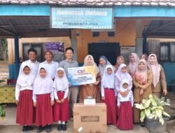 PTPN IV PalmCo Salurkan Komputer ke Sekolah Pelosok, Dorong Literasi Digital
