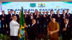 Hadiri Pelantikan Pengurus Kadin Tangsel, Benyamin Davnie Dorong Penguatan Ekonomi Daerah