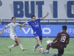 Persib Bandung Menang 1-0 atas PSIM, Puncak Klasemen Tetap Aman