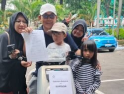 Kemeriahan Fun Walk Dewan Pers, Putri Pengurus SMSI Pusat Dapat Doorprize Motor Listrik