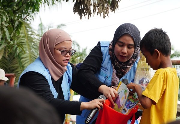 PTPN IV PalmCo Perluas Akses Literasi Anak Lewat Bantuan Buku dan Rumah Baca