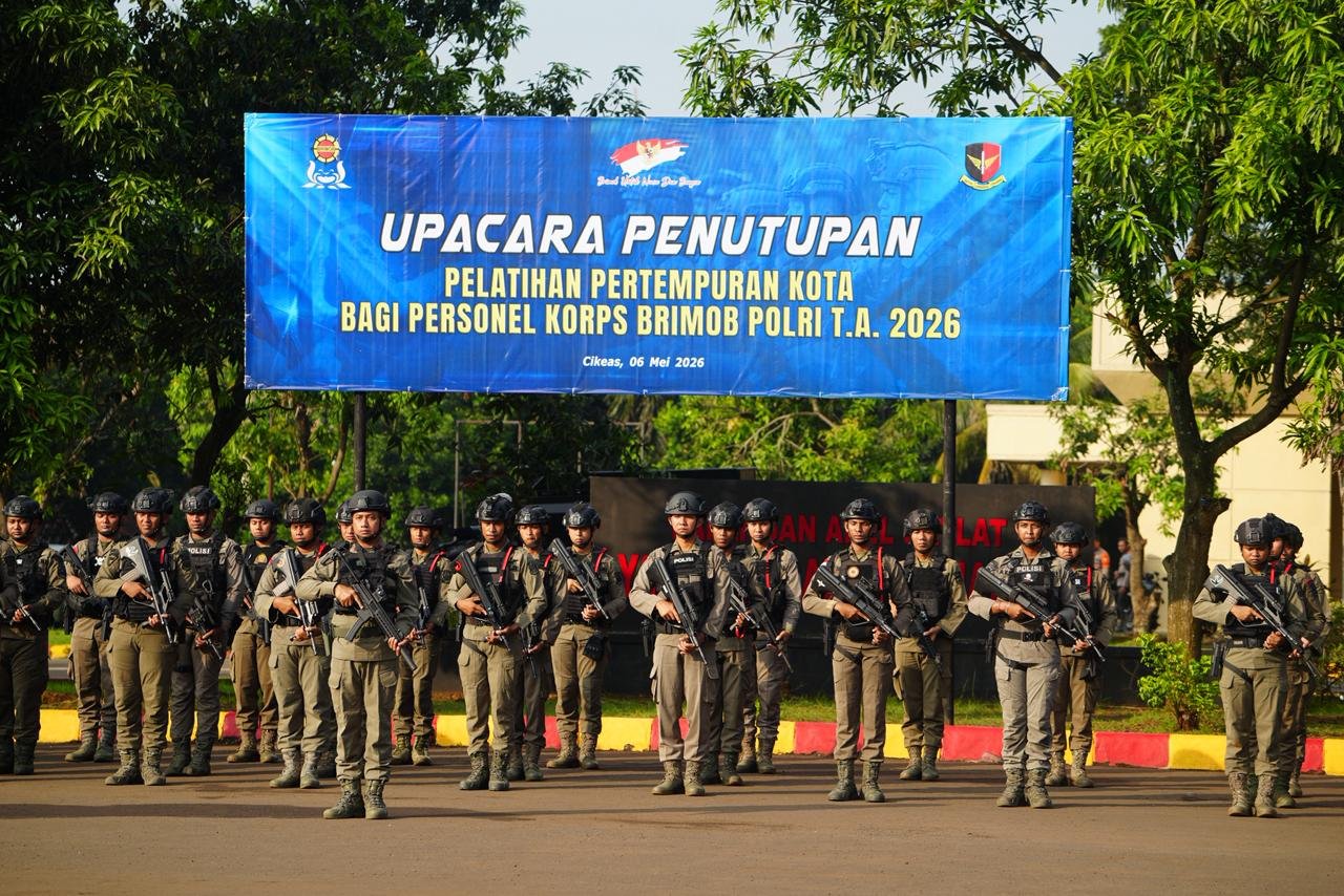 Plt. Komandan Satuan Latihan (Dansatlat) Brimob Korbrimob Polri, Brigjen Pol Deonijiu De Fatima, secara resmi menutup Pelatihan Pertempuran Kota (Purkota) bagi personel Korps Brimob Polri Tahun Anggaran 2026. (Foto: ist).
