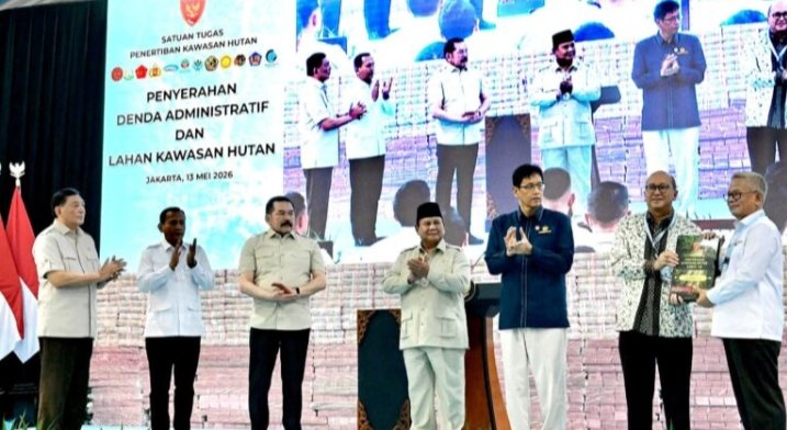 Presiden Prabowo Subianto menegaskan komitmen pemerintah memperkuat institusi yudikatif dan penegakan hukum demi melindungi kekayaan negara serta menjamin kesejahteraan rakyat. (Foto: BPMI Setpres)