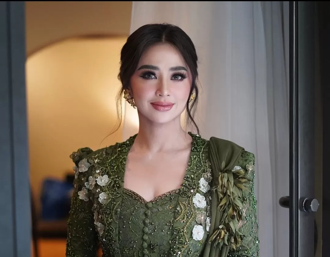 Dewi Perssik