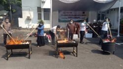 Kejari Kota Kediri Musnahkan Barang Bukti dari 51 Kasus Inkrah