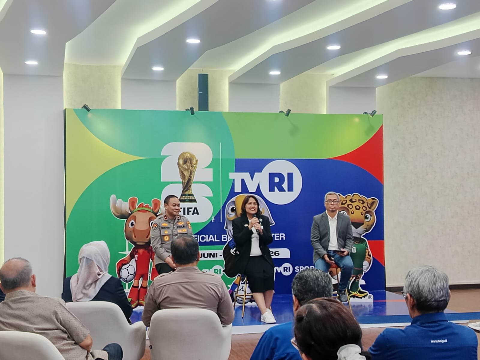 Pelaku usaha mikro, kecil, dan menengah (UMKM) bisa menggelar nonton bareng (nobar) Piala Dunia 2026 tanpa membayar biaya lisensi namun mendaftarkan diri terlebih dahulu. (Foto: AGF/SP).
