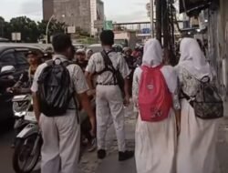 Viral Siswa SMP Tegur Pemotor Melintas di Trotoar, Aksi Mereka Tuai Pujian