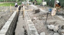 DPUPR Kediri Benahi Drainase Manisrenggo