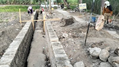 DPUPR Kediri Benahi Drainase Manisrenggo