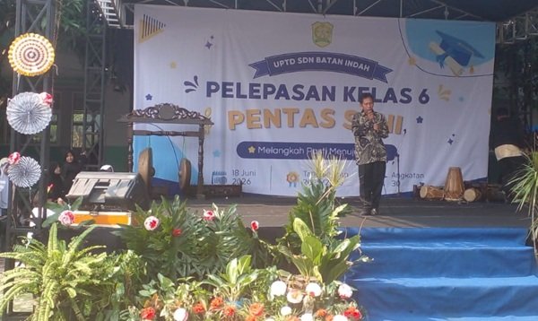 Pentas Seni dan Pelepasan Siswa Kelas VI Angkatan ke-30
