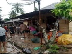 Debit Air Sungai Meluap, Banjir di Mandailing Natal Rendam 30 Rumah dan 5,5 Hektare Lahan