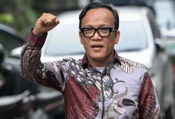 Eks Wamenaker Immanuel Ebenezer Dihukum 4 Tahun 6 Bulan Penjara