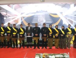 Dandim Probolinggo Dikukuhkan Sebagai Warga Kehormatan Suku Tengger