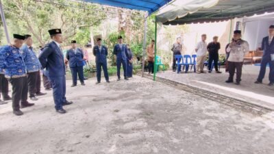 Kadisdik Asahan Wakili Bupati Lepas Jenazah Kabid PAUD dan PNF