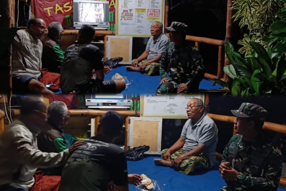 Jaga Kondusifitas Wilayah, Babinsa Koramil 0819/22 Purwodadi Aktif Patroli Siskamling