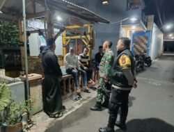 Cegah Gangguan Kamtibmas, Koramil Kanigaran Pantau Siskamling Wilayah Binaan