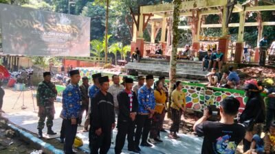 Jaga Adat dan Tradisi, Koramil Lumbang Kawal dan Amankan Pelaksanaan Grebeg Suro