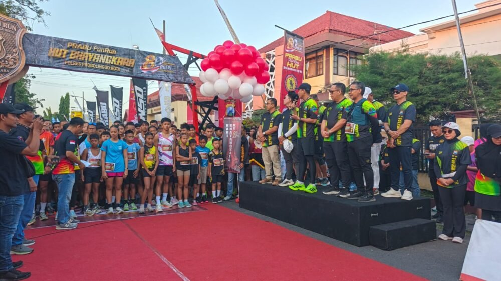 Semarakkan Hari Bhayangkara Ke 80, Dandim Letkol Inf Ribut Yodo Apriantono Ikuti Gelaran Prabu Fan Run 6K