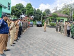 Babinsa Karang Rejo Bersama Muspika Gempol Tertibkan PKL di Bundaran Apolo