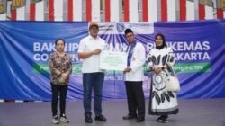 Sasar Generasi Muda Jakarta Utara, IPC TPK Kenalkan Industri Petikemas dan Salurkan Fasilitas Kebersihan