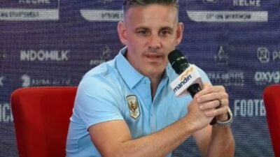Herdman Minta Timnas Tak Cepat Puas