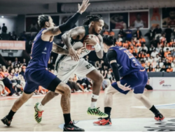 Pelita Jaya Selangkah Lagi Juara IBL