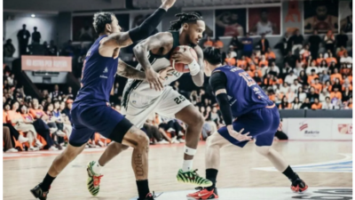 Pelita Jaya Selangkah Lagi Juara IBL