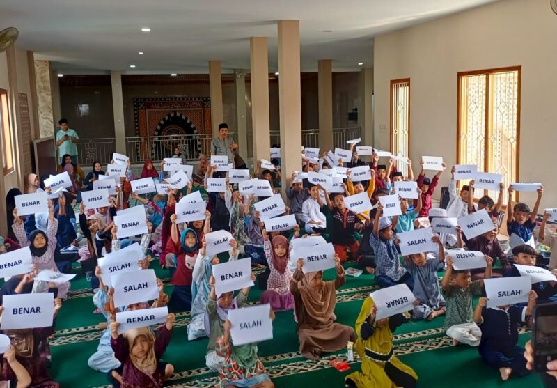 Gebyar Muharram Miftahul Jannah Meriah, Beras Rp 13 Ribu Ludes hingga Lomba Dewasa Berilmu Penuh Tawa