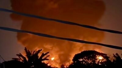 Pabrik Karet di Tanah Tinggi Kota Tangerang Terbakar
