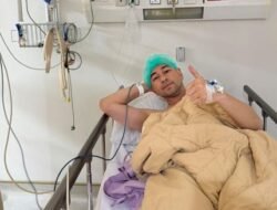 Jalani Operasi Mendadak, Raffi Ahmad Tetap Tunjukkan Semangat