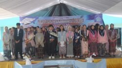 Foto-foto sesi bersama siswa-siswi kelas IX SMP KARYA PAKUAN