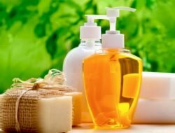 7 Tips Pakai Sabun Dove Cair agar Kulit Tetap Lembap dan Tidak Kering