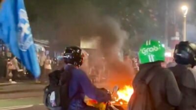 Ketegangan Warnai Aksi di Salemba, Kemacetan Berangsur Terurai