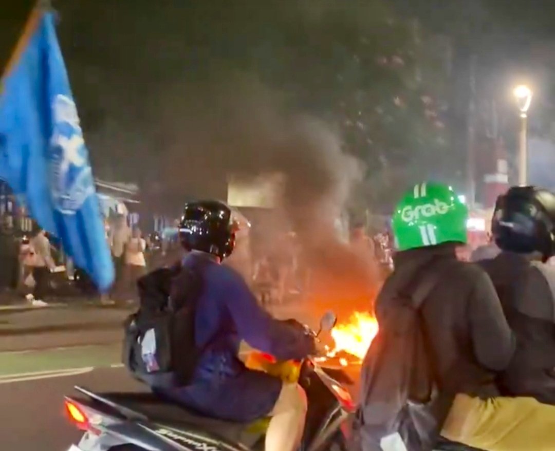 Ketegangan Warnai Aksi di Salemba, Kemacetan Berangsur Terurai