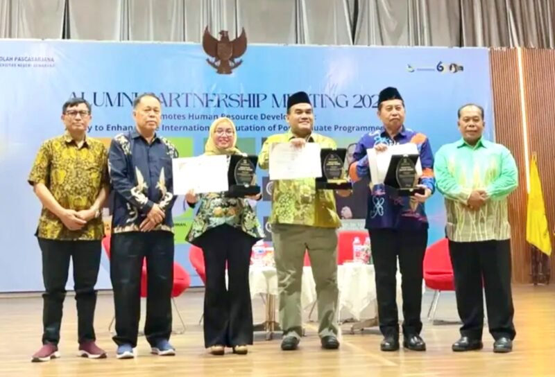 Wamen Koperasi, Bupati Blora dan Kasatgas Pusat Studi Kepolisian, Mendapat Impactful Unnes Alumni Award 2026