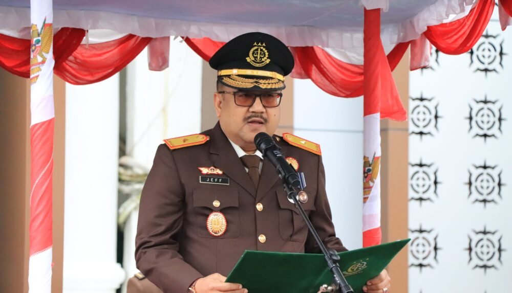 Kejati Papua mengumumkan penetapan dan penahanan empat tersangka kasus dugaan korupsi penyaluran Cadangan Beras Pemerintah (CBP) di Perum Bulog Wamena