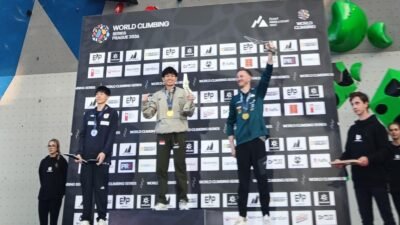 Srondeng Cetak Sejarah Emas Lead di Praha