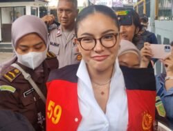 Sidang PK Nikita Mirzani Ditunda, Kuasa Hukum Soroti Ketidakhadiran Jaksa
